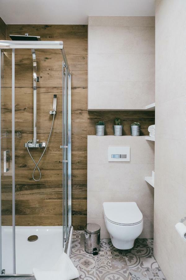 Eight Lux View In Old Town And Free Parking Apartamento Cracóvia Exterior foto