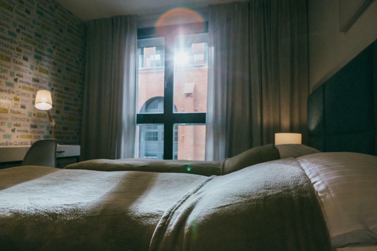 Eight Lux View In Old Town And Free Parking Apartamento Cracóvia Exterior foto